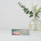 Carte De Fidélité Fleurs Lotus Élégantes Et Modernes (Debout devant)