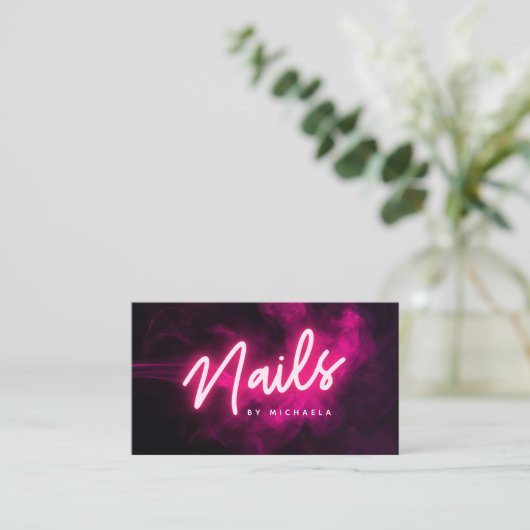 Carte De Fidélité Salon à ongles rose et fumée/Technicien (Debout devant)