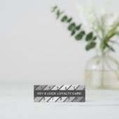 carte de fidélité serrurier (rétrograde) (Debout devant)