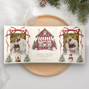 Carte De Fin D'année Trois Volets Photo de magasin de jouets de Noël avec un nœud co