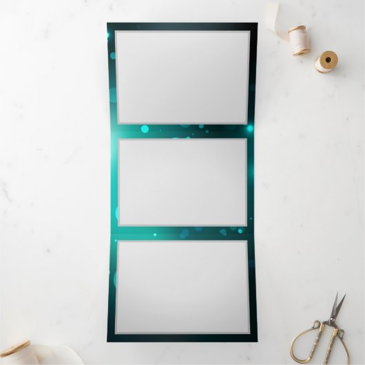 Carte De Fin D'année Trois Volets Skeleton Keys on Green Background (Intérieur)