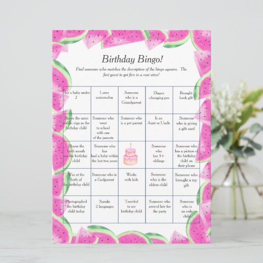 Carte de jeu de bingo pour invité avec thème de me (Debout devant)