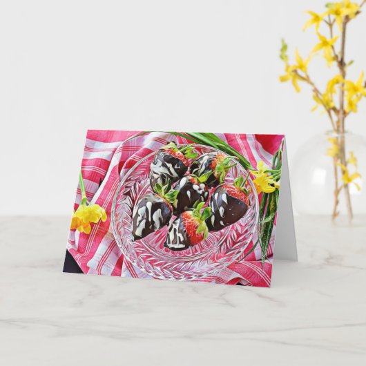 Carte de joyeux anniversaire aux fraises enrobées (Fleur jaune)