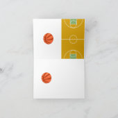 Carte de joyeux anniversaire de basket-ball (Intérieur)