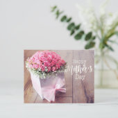 Carte de la fête des mères avec des roses roses (Debout devant)