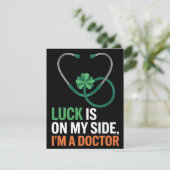 Carte de la Saint-Patrick pour un médecin (Debout devant)