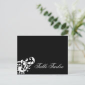 Carte de lieu écrite Filigree floral noir blanc (Debout devant)