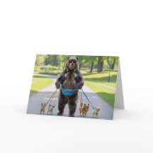 Carte de l'ours promenant le chien