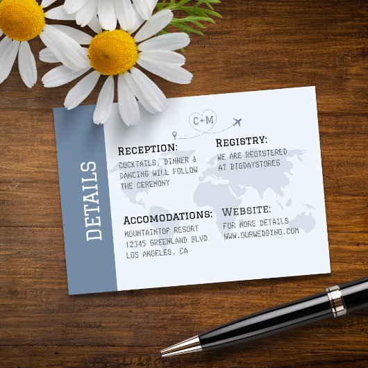 Carte de mariage de destination sur fond bleu pous