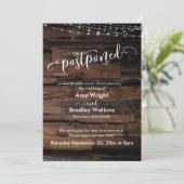 Carte de mariage reporté avec guirlande lumineuse  (Debout devant)