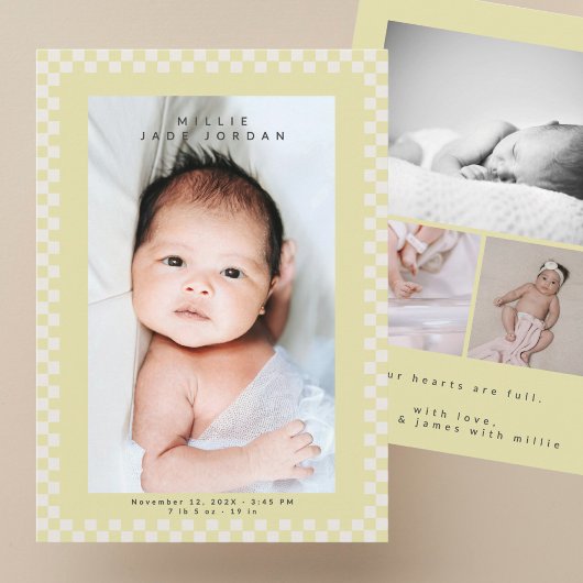 Carte de naissance moderne jaune beige pour bébé