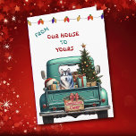 Carte de Noël de la ferme de chiens Husky Siberian<br><div class="desc">Un pick-up bleu turquoise porte un arbre de Noël décoré et des paquets cadeaux sur le devant de cette jolie carte de Noël. Un beau chien sibérien Husky domine la porte arrière. Un panneau en bois rustique sur le pare-chocs arrière dit "Cheer de Noël". En haut de la carte se...</div>