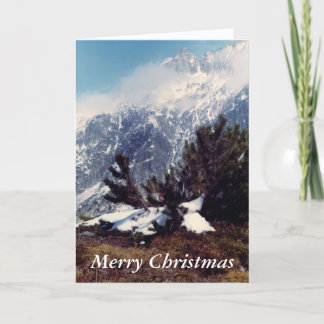 Carte de Noël de neige en montagne alpine
