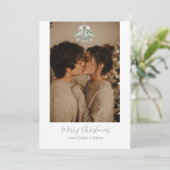 Carte de Noël Embrassez-moi sous le gui (Debout devant)