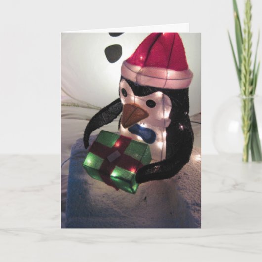 Carte de Noël : Pingouin avec cadeau (Devant)