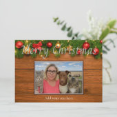Carte de Noël rustique joyeuse – Personnalisable (Debout devant)