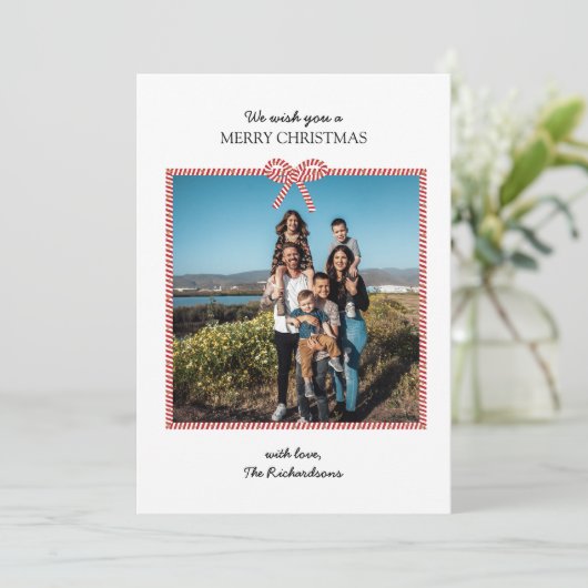 Carte de Noël simple Red White Stripe Bow (Debout devant)