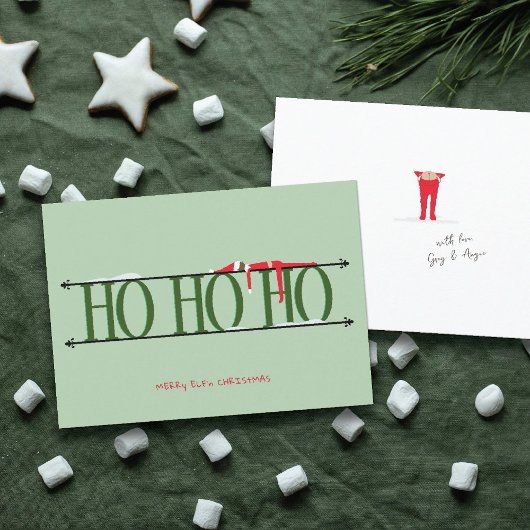 Carte de Noël verte plate Elf Shenanigans