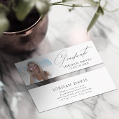 Carte de nom simple élégant Script Photo Graduate