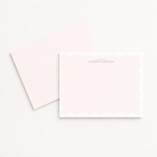 Carte de note à cadre ondulé rempli de rose tendre