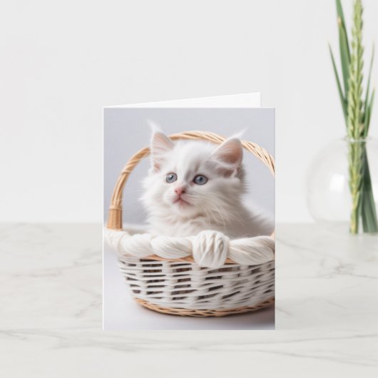 Carte de note de la chaton blanche dans le panier (Devant)