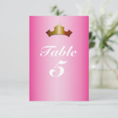 Carte de numéro de table de fête rose couronne dor (Debout devant)