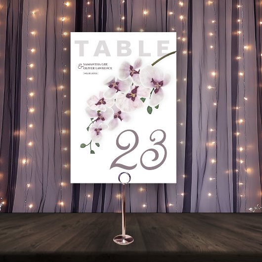 Carte de numéro de table de mariage au charme d'or