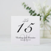 Carte de numéro de table de mariage carrée gris no (Debout devant)