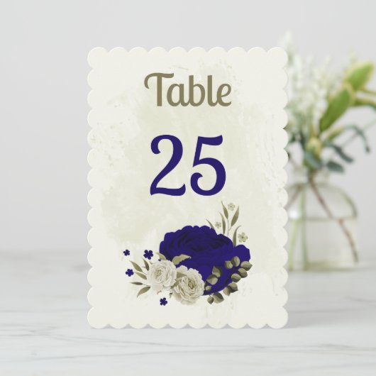 Carte de numéro de table de tableau bleu beige (Debout devant)