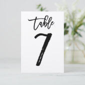 Carte de numéro de table en kraft avec lettrage ch (Debout devant)