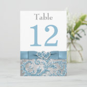 Carte de numéro de table Joined Hearts Winter Wond (Debout devant)