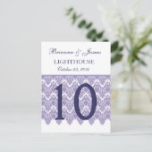 Carte de numéro de table Lavender Purple Mariage d (Debout devant)