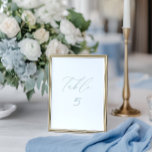 Carte de numéro de table Mariage bleu blanc et ble<br><div class="desc">Donnez le ton à votre élégante fête balnéaire avec cette carte de numéro minimaliste de table de la collection Coastal Chic. Doté d'un script bleu poussiéreux doux sur un arrière - plan blanc propre, il apporte une sophistication sans effort à votre paysage de table mariage. Parfait pour les mariages à...</div>