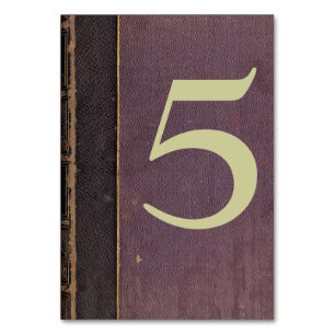 Carte de numéro de table vintage de livre pourpre