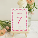 Carte de numéro de table Whimsical Pink Mariage<br><div class="desc">Whimsical Pink Wavy Line Frame,  carte de numéro de table mariage. Veuillez noter que les cartes de numéro de table doivent être numérotées et ajoutées individuellement à votre panier. Vous pouvez modifier la couleur et les polices du cadre en sélectionnant la fonction "modifier à l'aide de l'outil de conception".</div>