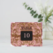 Carte de numéro de table Wimbley Blush Victorian (Debout devant)
