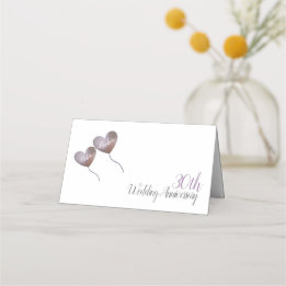 Carte De Placement 30e anniversaire de la perle ballons de coeur viol