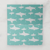Carte De Placement Carte de Baby shower vert Coeur Requin mignon (Intérieur déplié)