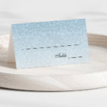 Carte De Placement Carte de Parties scintillant en verre bleu clair<br><div class="desc">Cette carte de parties scintillant branchée a une fausse parties scintillant sur l'avant avec une zone pour vous d'écrire dans les noms et les numéros de table (à la main). Le dos contient le même motif de parties scintillant avec votre événement et votre date. Utilisez le formulaire modèle pour ajouter...</div>