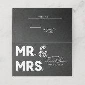 Carte De Placement Chalkboard Chalk M. & Mme Mariage Table assise (Extérieur déplié)