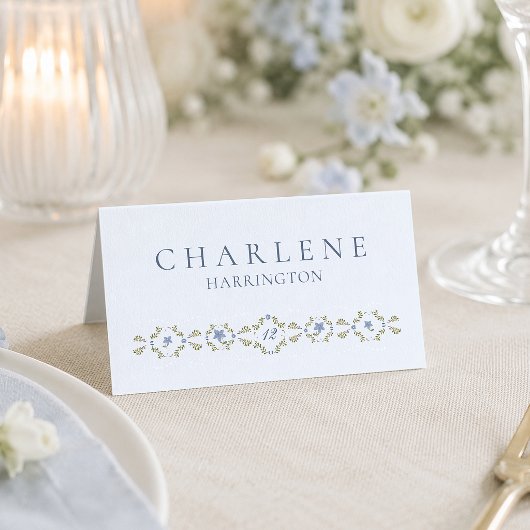 Carte de placement de mariage florale bleu poussié
