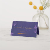 Carte De Placement Élégant Mariage Eucalyptus violet Script or (Devant)