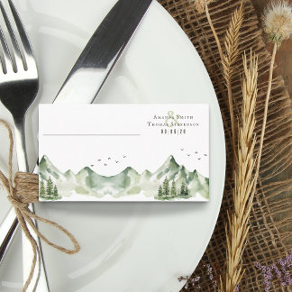 Carte De Placement Elégant paysage de montagne verdoyant et serein