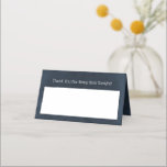 Carte De Placement Événement Modern Blue Chalkboard Party<br><div class="desc">Arrière - plan de tableau bleu moderne et sophistiqué pour accueillir vos invités à leur table. Une façon parfaite de remercier pour le soutien apporté à votre événement. Parfait pour les réceptions de mariage,  fêtes d'anniversaire et autres occasions spéciales.</div>