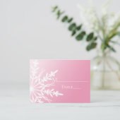 Carte De Placement Flocon de neige blanc sur Pink Winter Wedding Cart (Debout devant)
