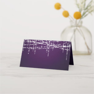 Carte De Placement Lumières à cordes blanches sur le violet royal