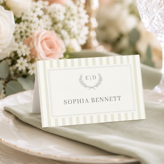 Carte De Placement Mariage à rayures vert sauge et monogramme
