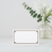 Carte De Placement Mariage de luxe avec bordure grecque marron (Debout devant)