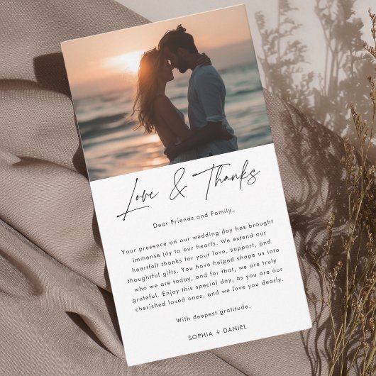 Carte De Placement Mariage photo de plage Modern Script Love & Thanks