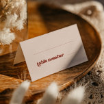Carte De Placement Mariage rose pêche rétro élégant<br><div class="desc">Un thème rétro chic : adoptez ce design typographique légèrement vintage et élégant pour votre papeterie mariage,  avec un thème orange brûlé,  terre cuite,  sucre brun et rose pêche. Texte,  couleurs et arrière - plans entièrement personnalisables.</div>